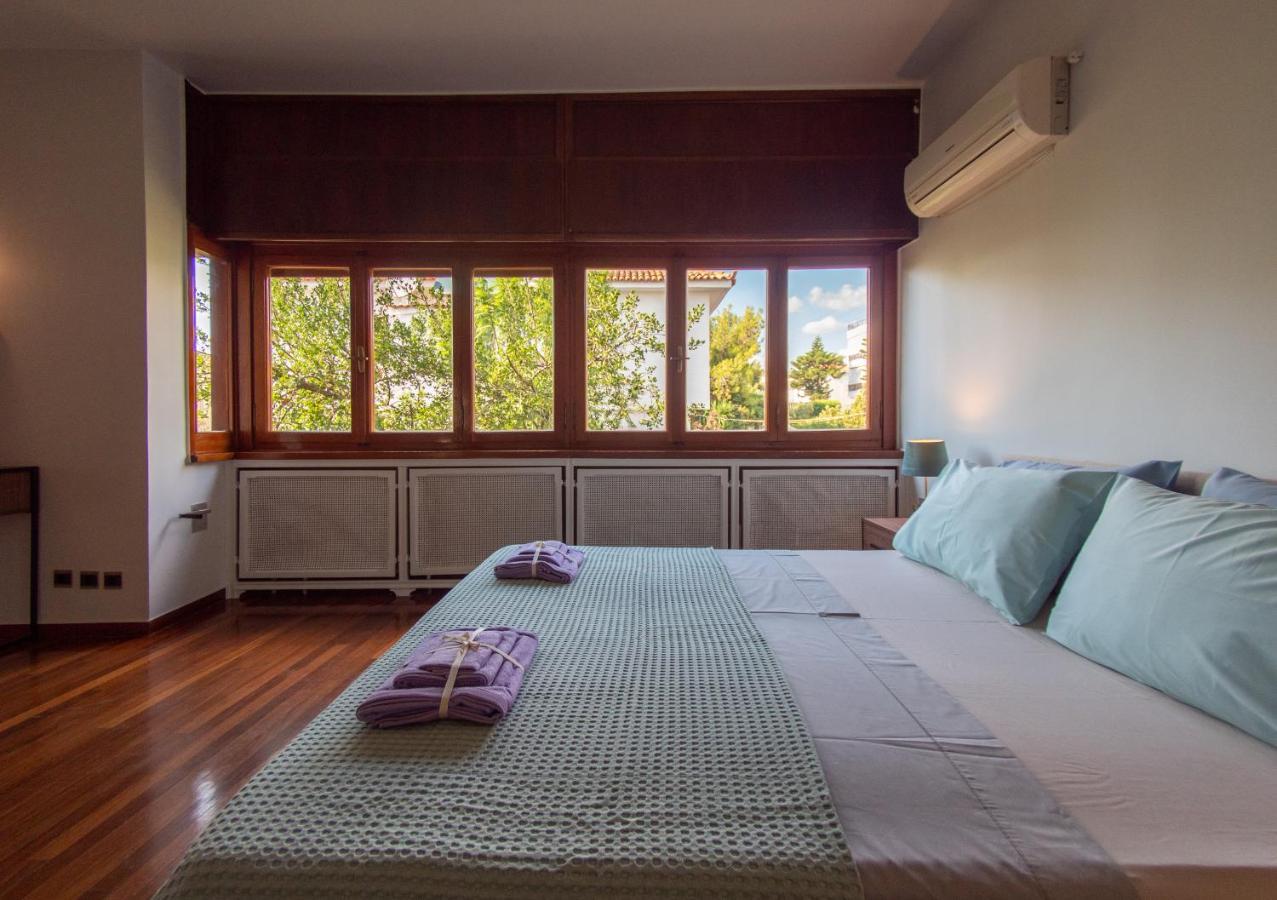 Villa Zoe Seaside Unique Villa Voula Athena Bagian luar foto